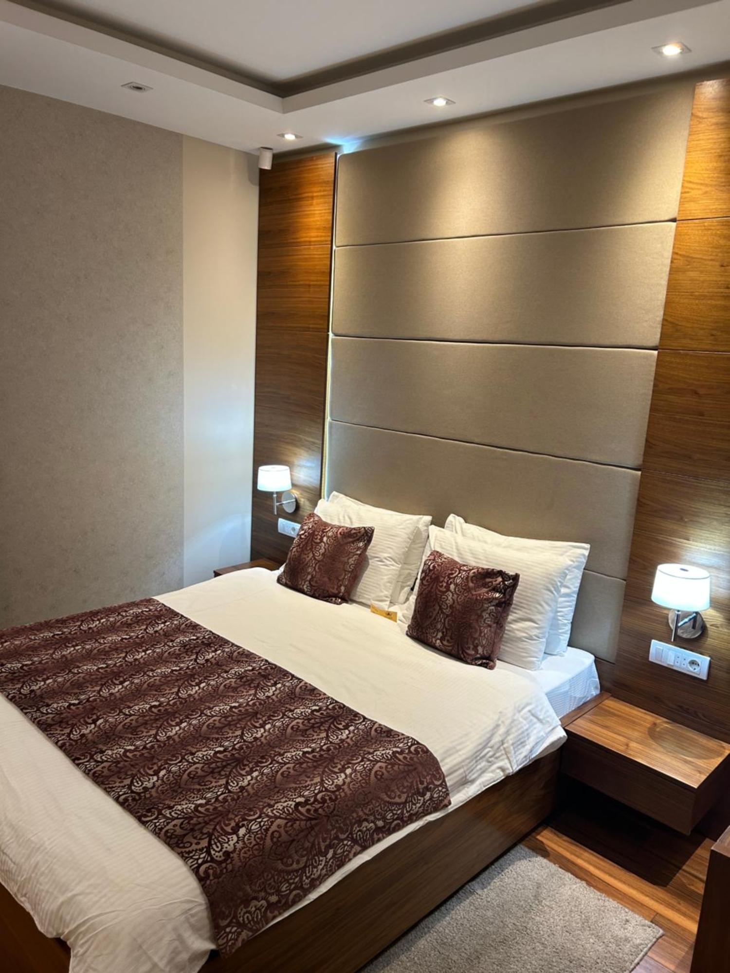 Nv Luxury Suites & Spa Belgrado Esterno foto