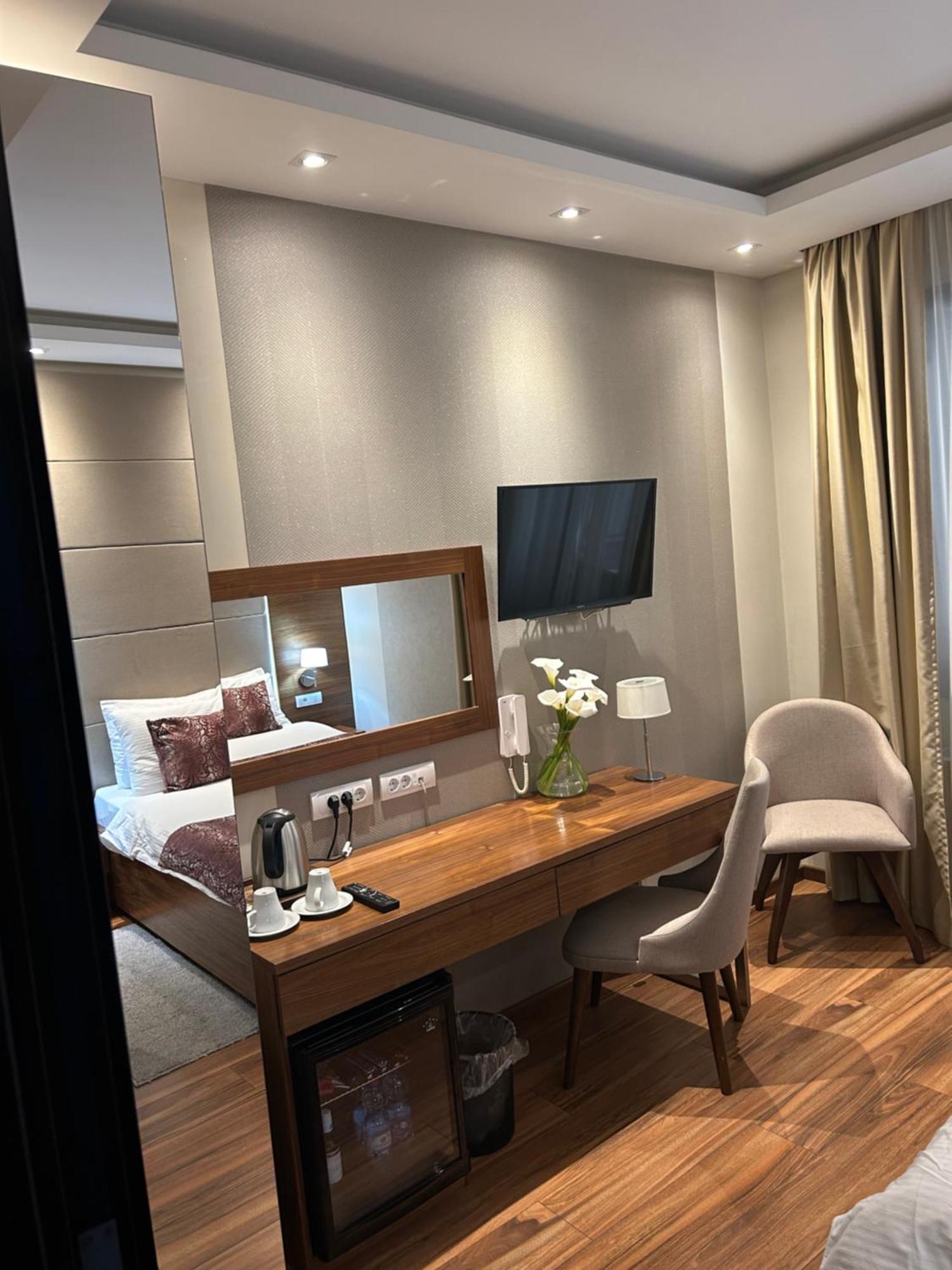 Nv Luxury Suites & Spa Belgrado Esterno foto