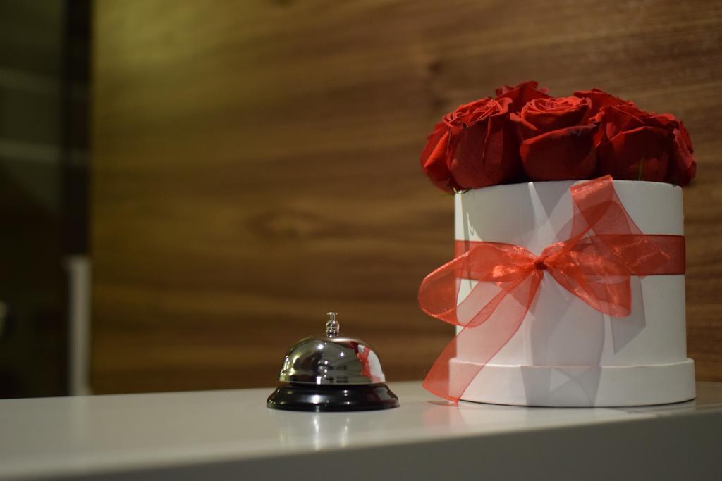 Nv Luxury Suites & Spa Belgrado Esterno foto