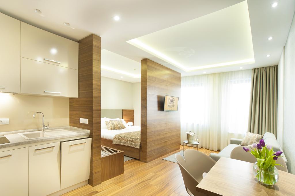 Nv Luxury Suites & Spa Belgrado Esterno foto